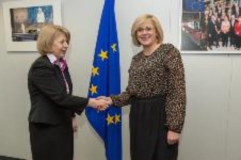 Corina Crețu: România a reușit să folosească integral, în 2015, fondurile europene alocate prin Politica de Coeziune