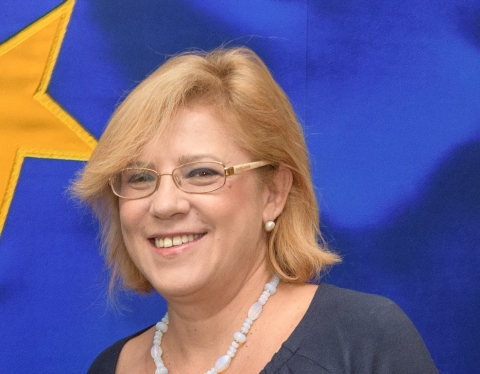 Corina Crețu a aprobat modificarea Programului Operațional Regional pentru a ajuta România să folosească mai eficient fondurile europene