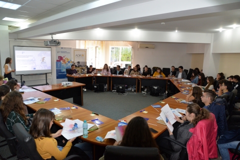 Vizita echipei Euroscola de la Colegiul Național „Petru Rareș” Piatra Neamț - eveniment ad-hoc