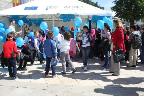 9 Mai -  Open Days, la Piatra-Neamt