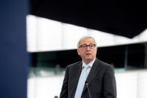 Președintele Comisiei Europene, Jean-Claude Juncker, dezbate viitorul Europei cu 300 de tineri, la Sibiu